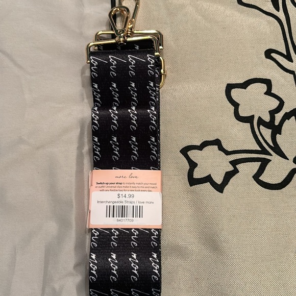 Kedzie interchangeable Strap / love more - Picture 2 of 2